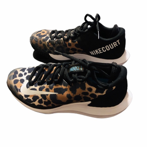 Nikecourt Zoom Leopard Cheetah Women’s Size 6.5 - Picture 4 of 7